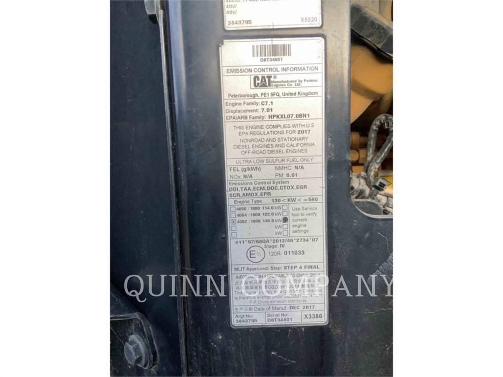 CAT 938M لوادر بعجل