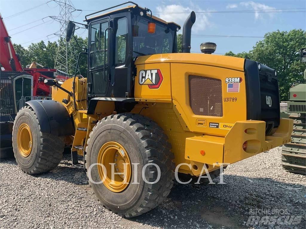 CAT 938M لوادر بعجل