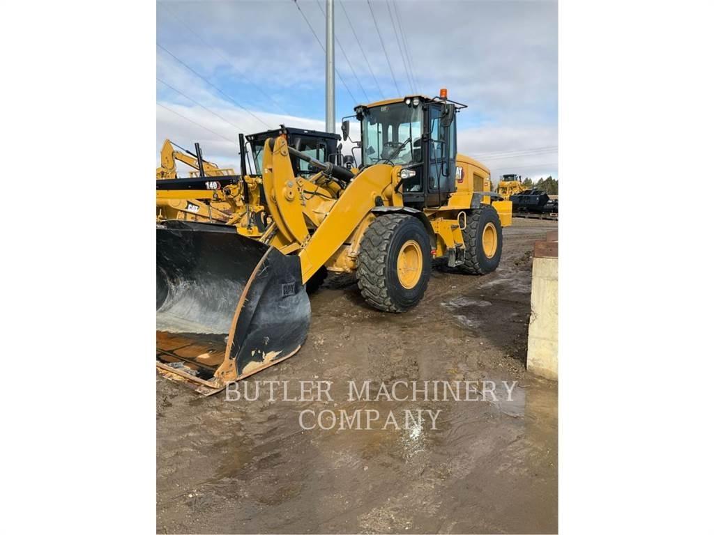CAT 938M لوادر بعجل