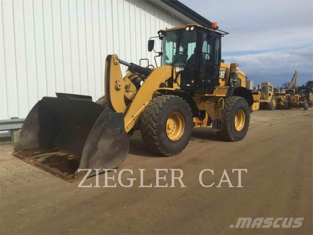 CAT 938M لوادر بعجل