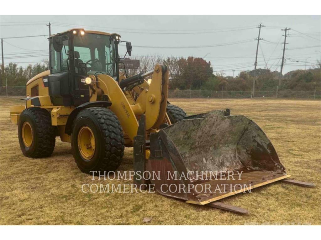 CAT 938M لوادر بعجل