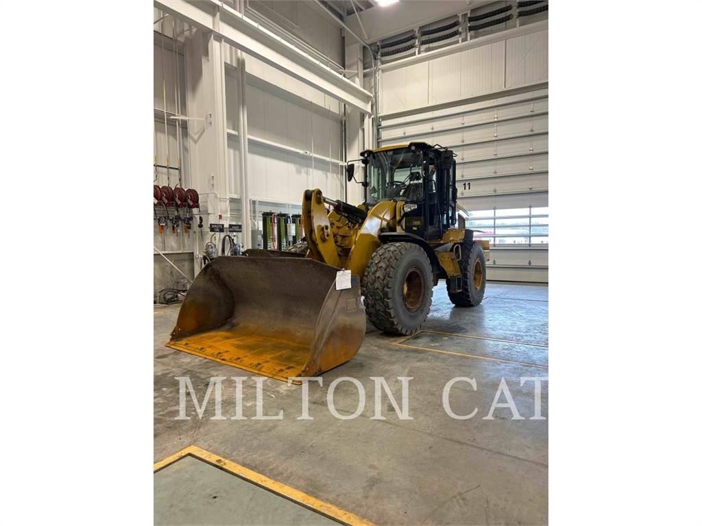 CAT 938M 3V لوادر بعجل
