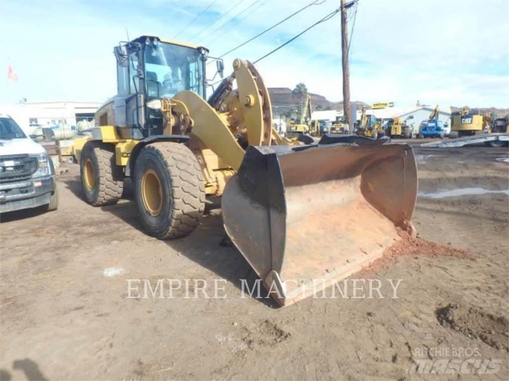 CAT 938M FC لوادر بعجل
