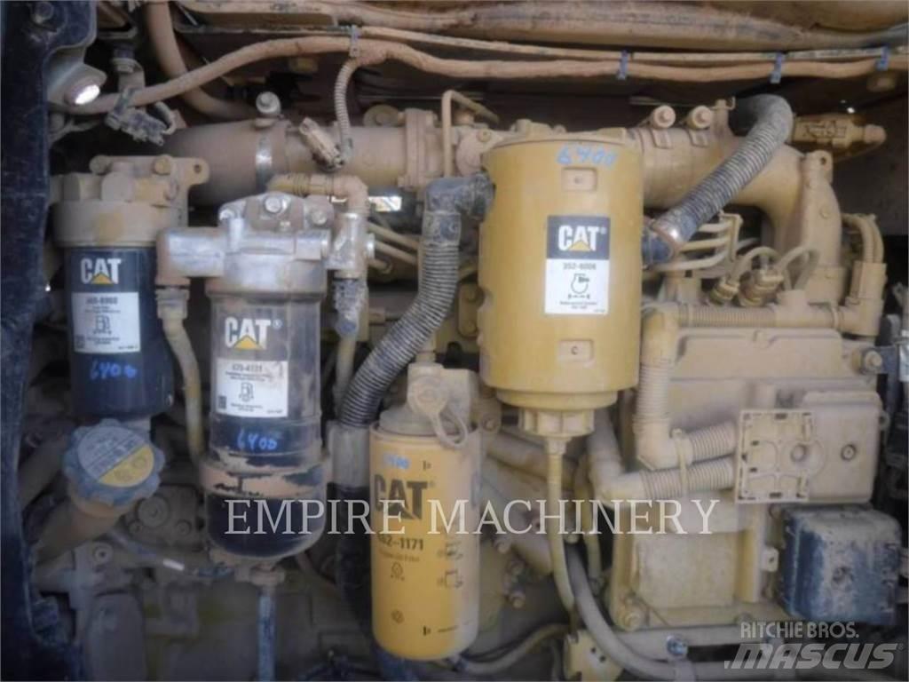 CAT 938M FC لوادر بعجل