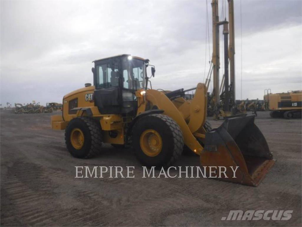 CAT 938M FC لوادر بعجل