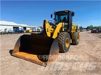CAT 938M FC لوادر بعجل