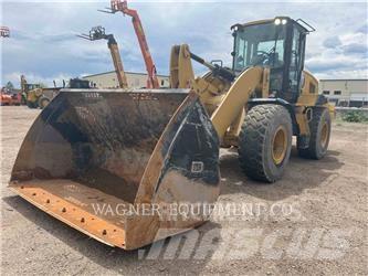 CAT 938M HL لوادر بعجل