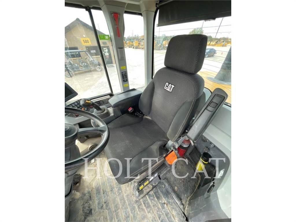 CAT 938M ISO لوادر بعجل