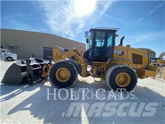 CAT 938M QC لوادر بعجل