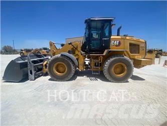 CAT 938M QC لوادر بعجل
