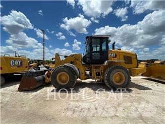 CAT 938M QC لوادر بعجل