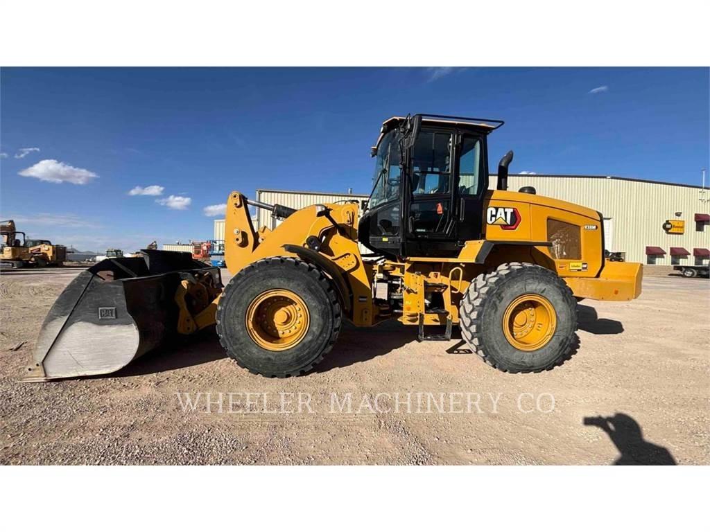CAT 938M QC لوادر بعجل