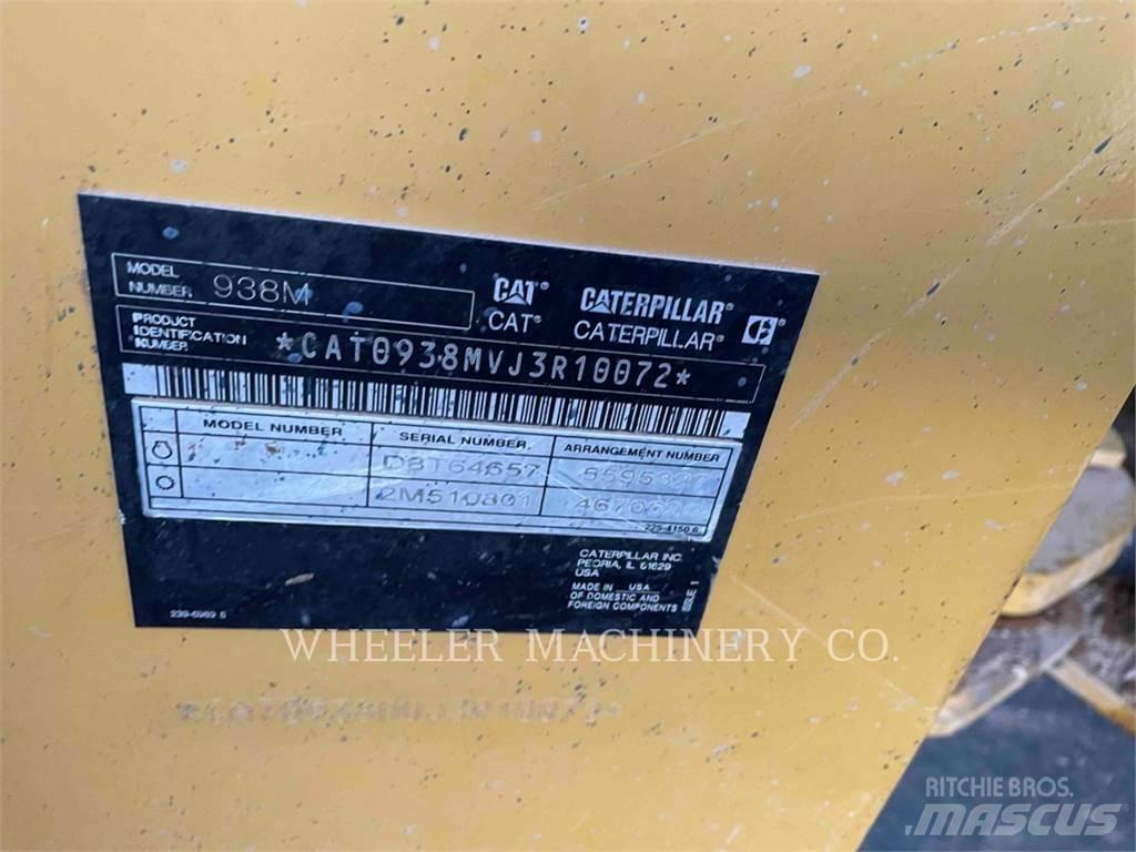 CAT 938M QC لوادر بعجل