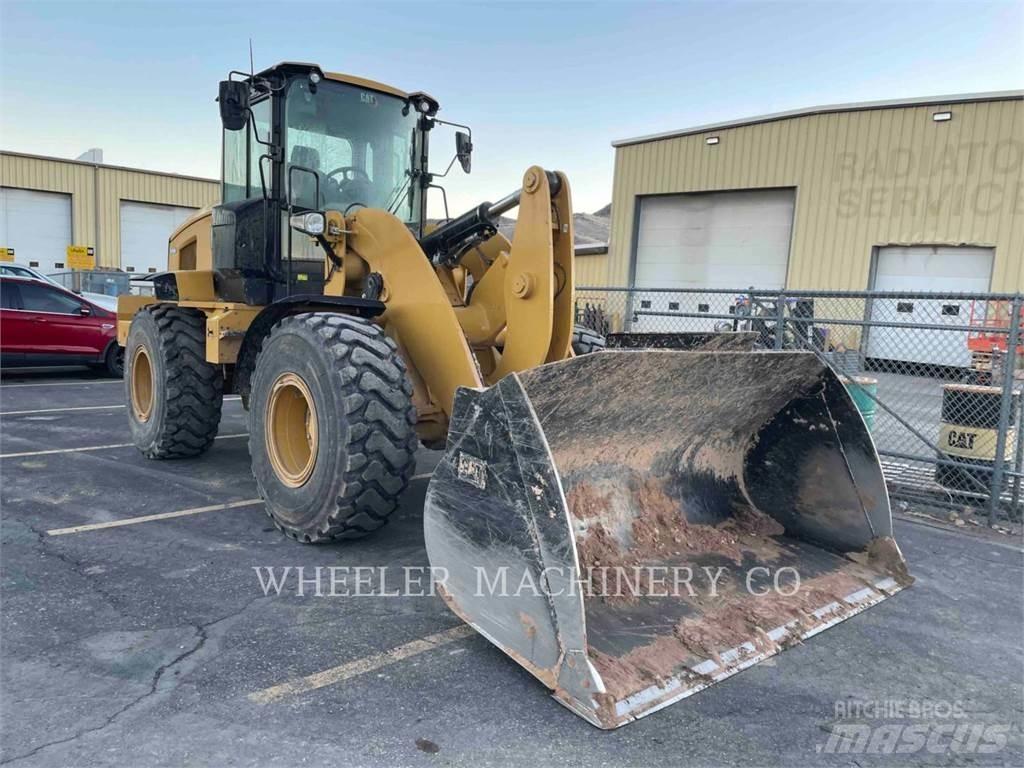 CAT 938M QC لوادر بعجل
