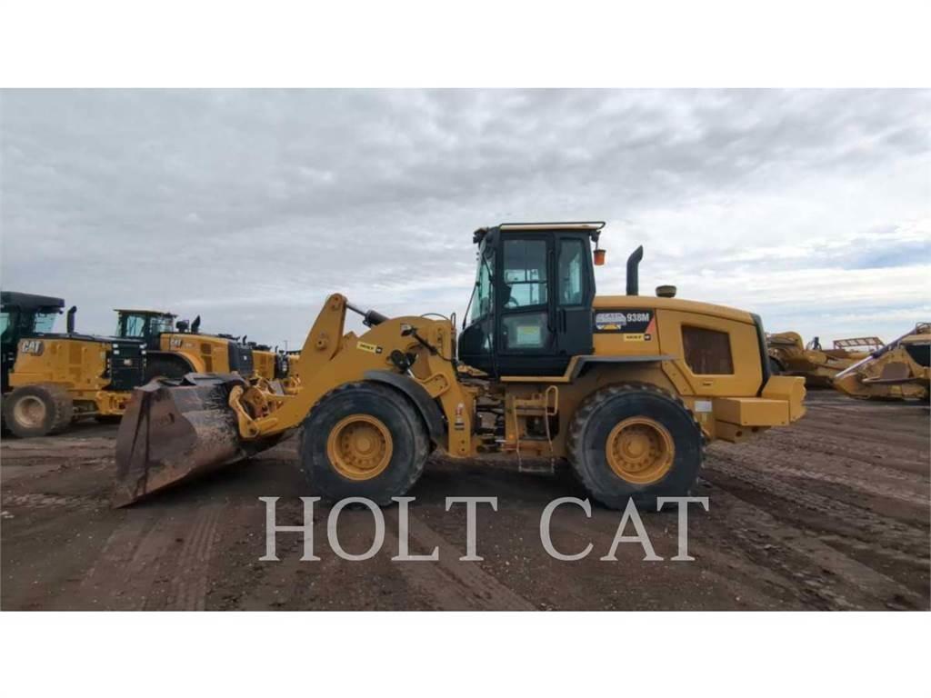 CAT 938M QC لوادر بعجل