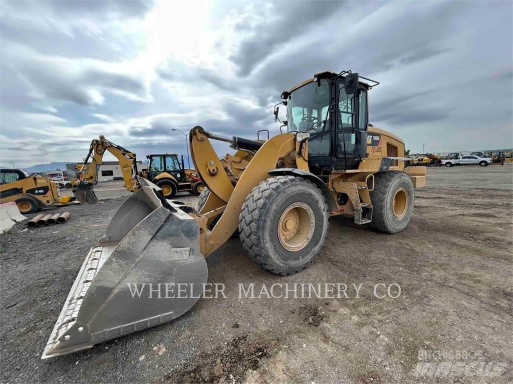 CAT 938M QC لوادر بعجل