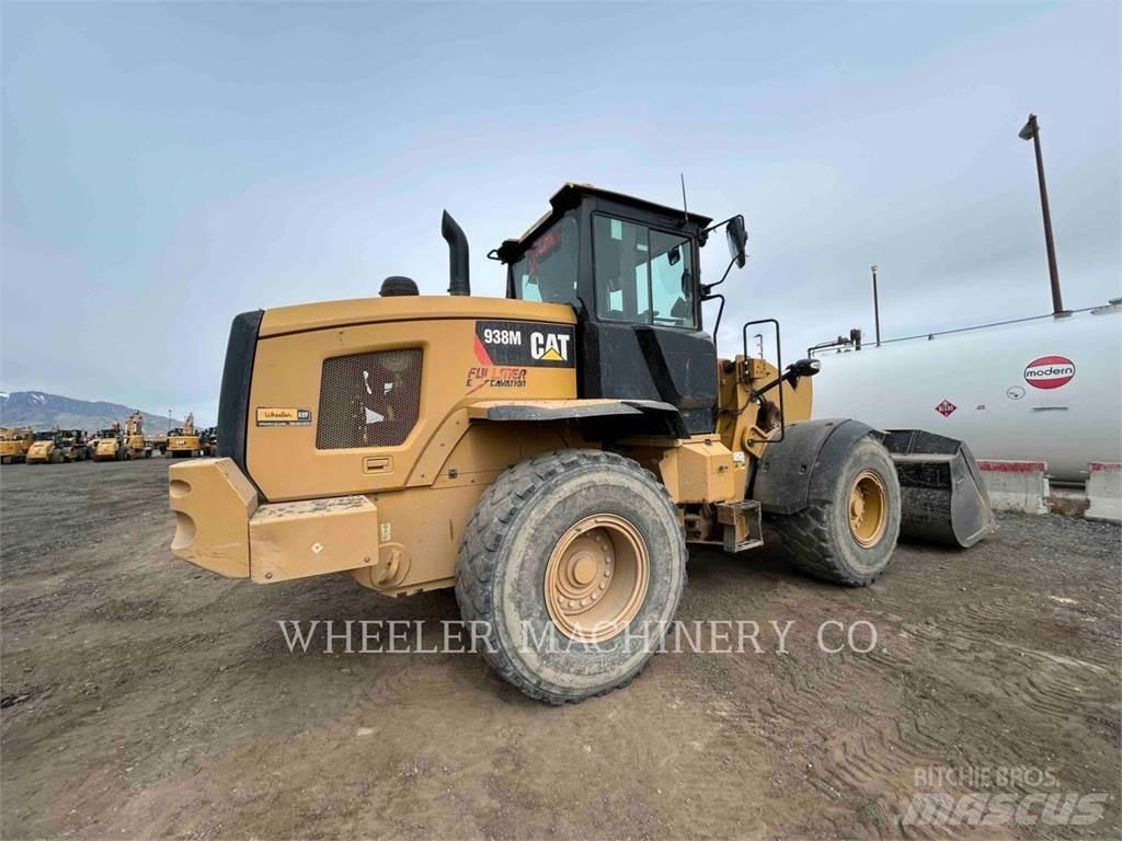 CAT 938M QC لوادر بعجل