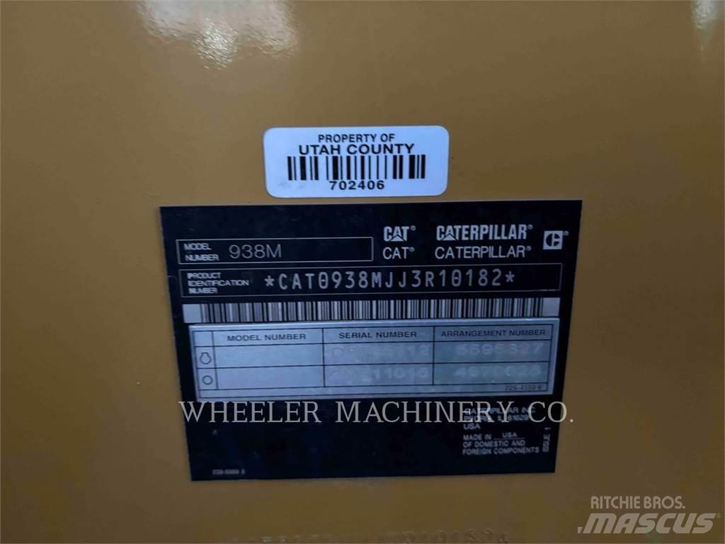 CAT 938M QC 3V لوادر بعجل