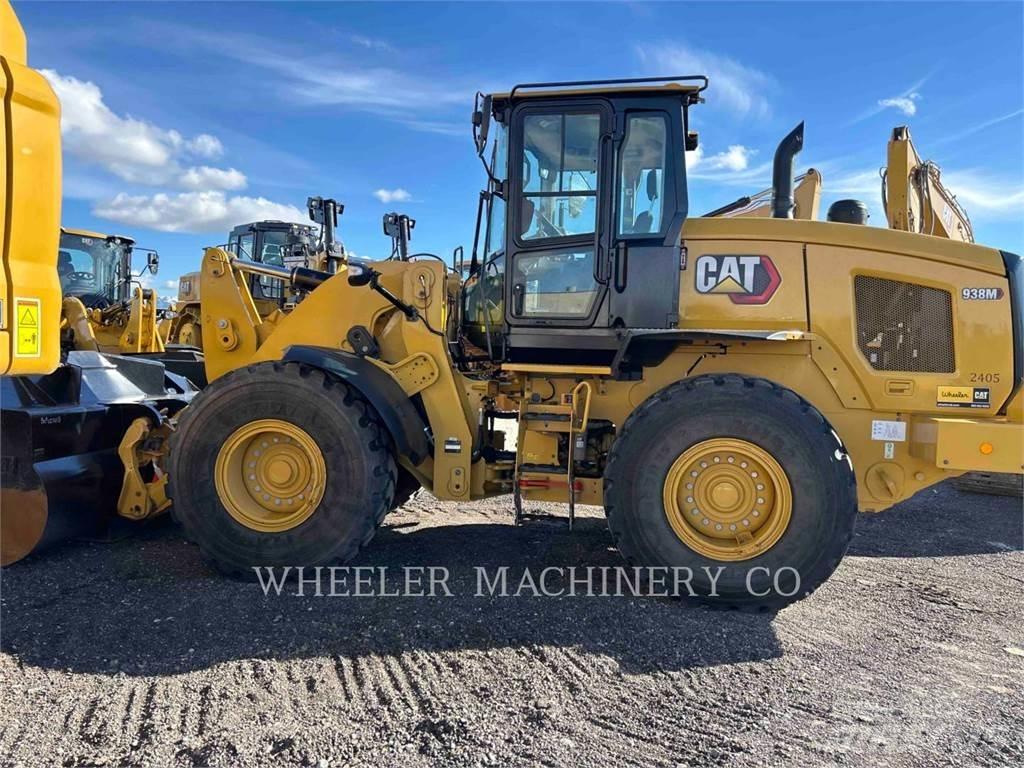 CAT 938M QC 3V لوادر بعجل
