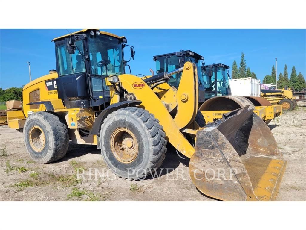 CAT 938MQC لوادر بعجل