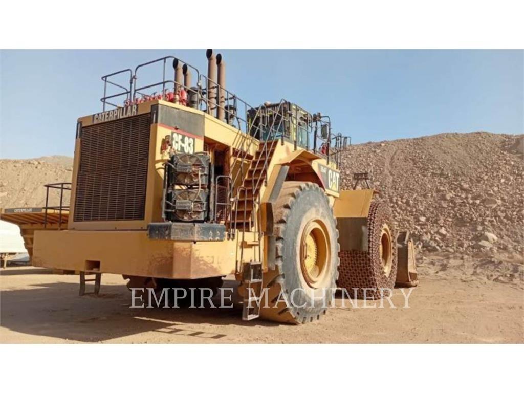 CAT 944F لوادر بعجل