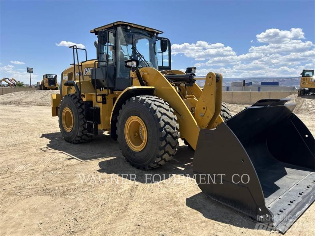 CAT 950 لوادر بعجل
