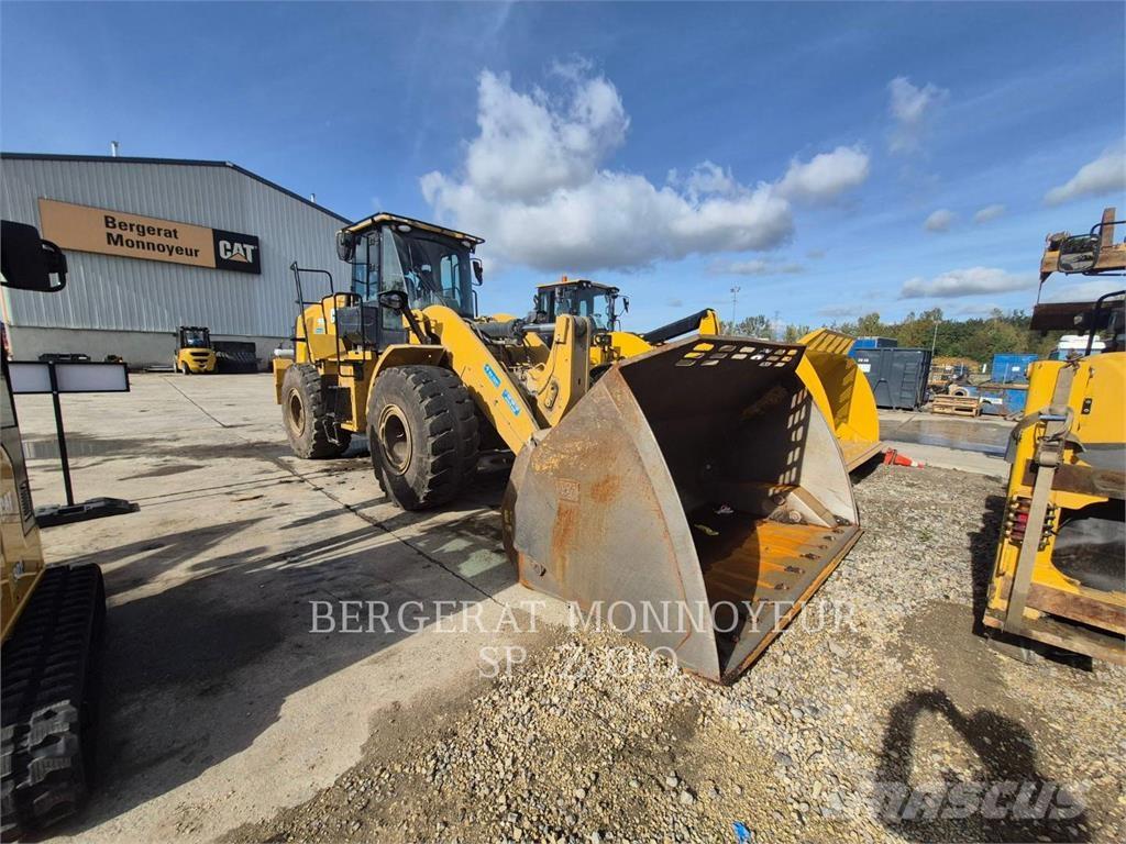 CAT 950 لوادر بعجل