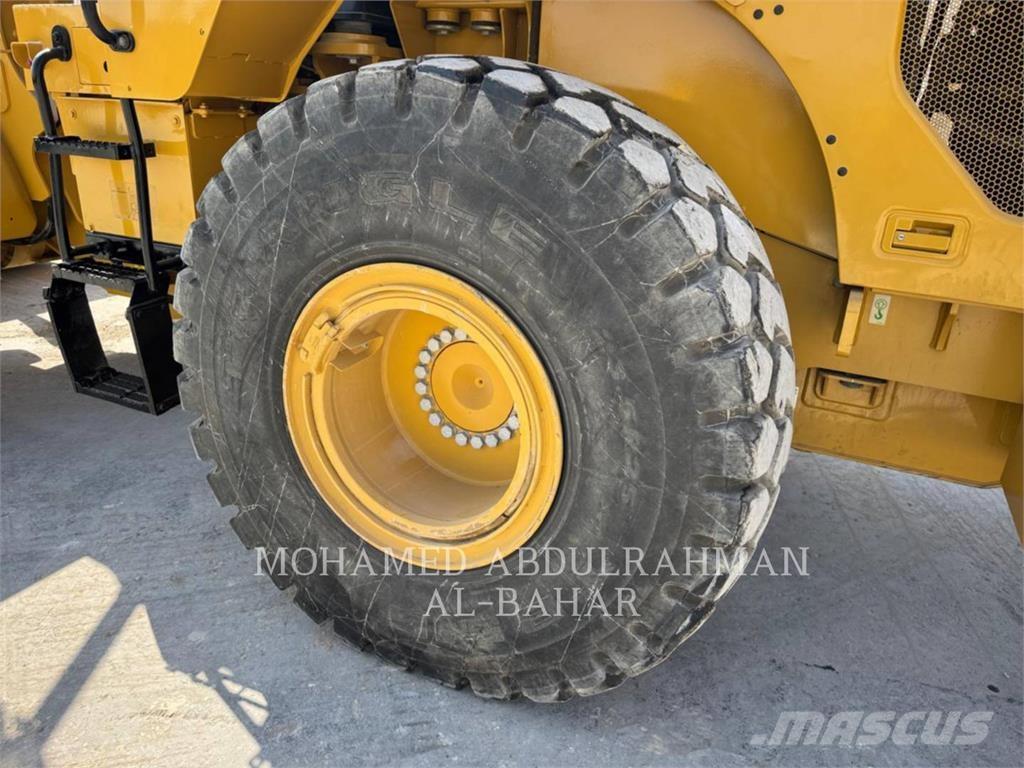 CAT 950 لوادر بعجل