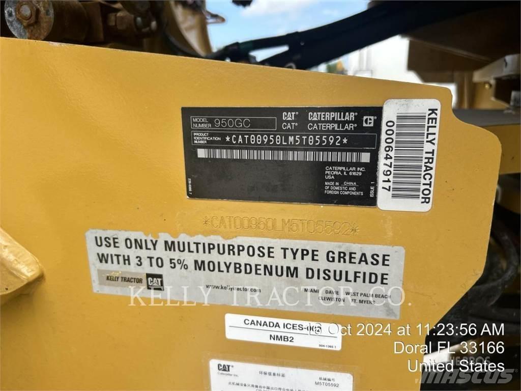 CAT 950 GC لوادر بعجل