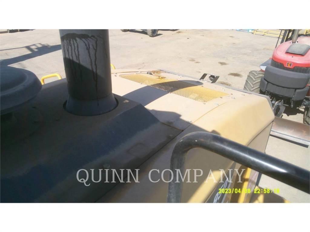 CAT 950 GC لوادر بعجل