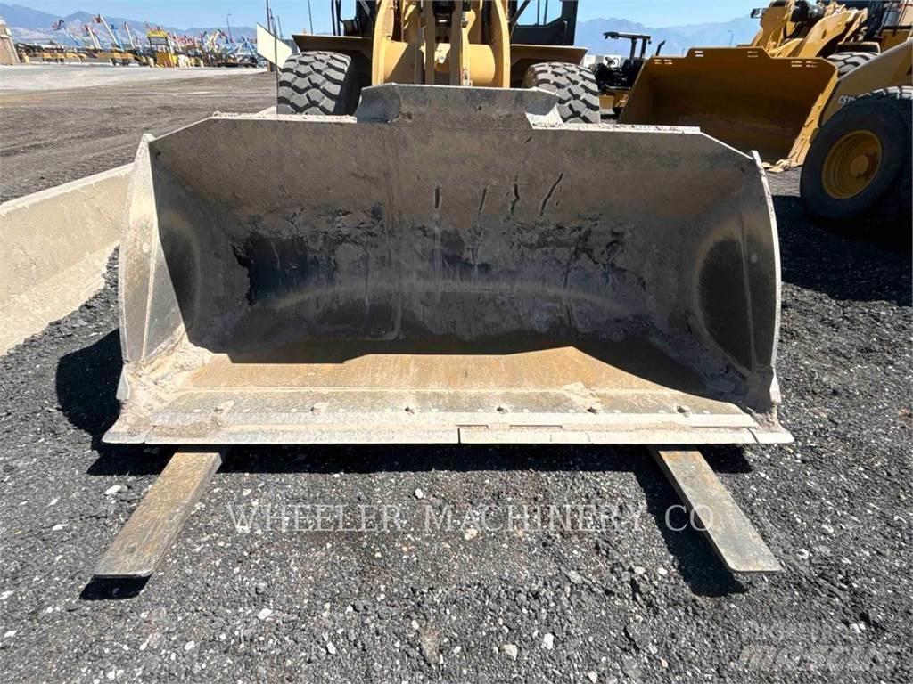 CAT 950 GC QC لوادر بعجل