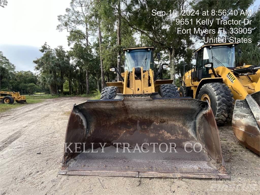 CAT 950 M لوادر بعجل
