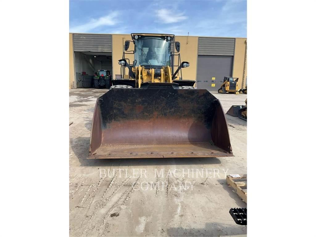 CAT 950 M لوادر بعجل