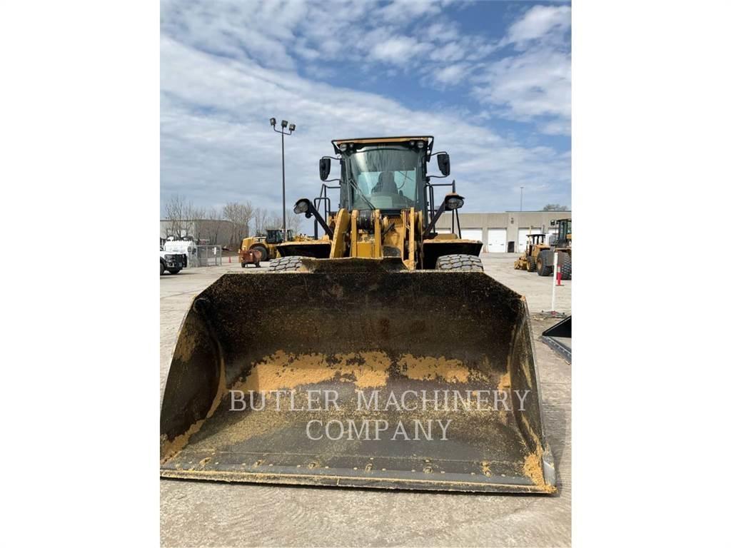 CAT 950 M لوادر بعجل