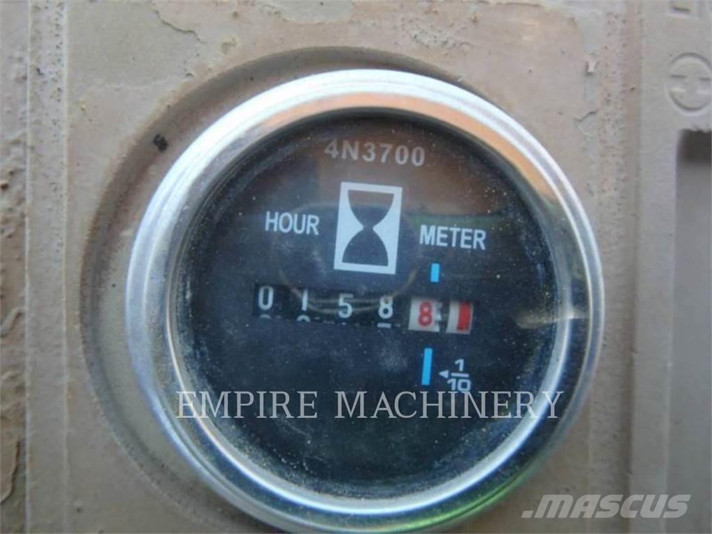 CAT 950E لوادر بعجل