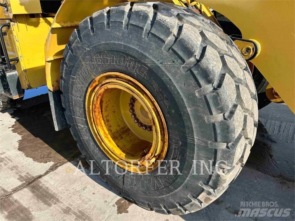 CAT 950GC لوادر بعجل