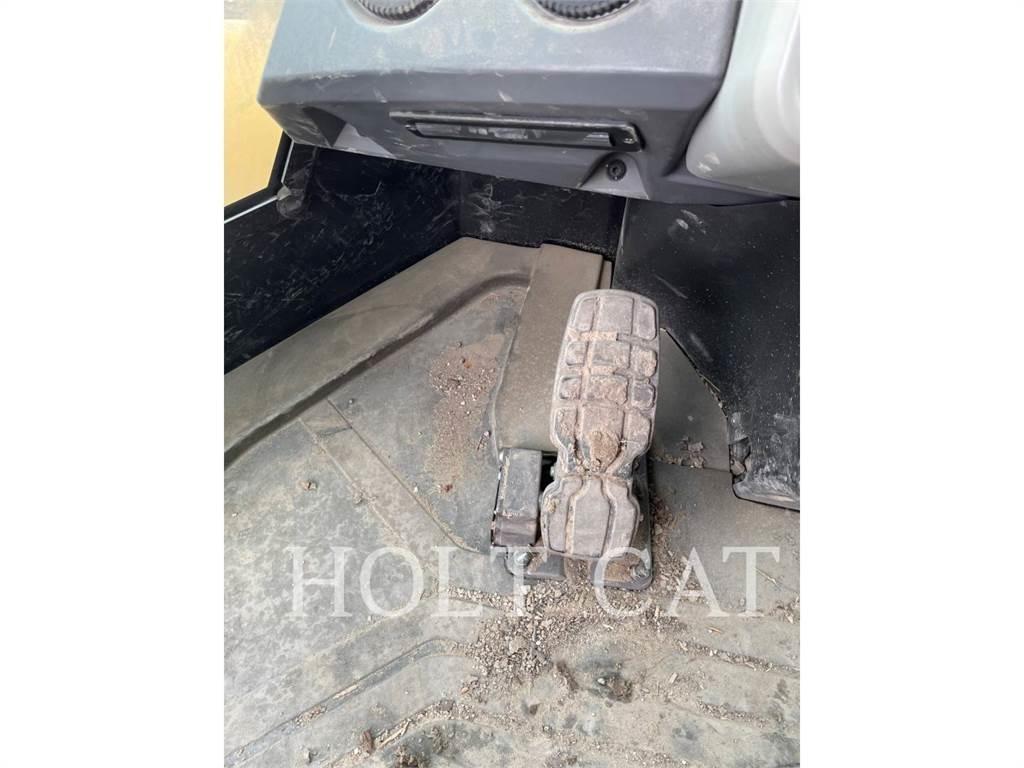 CAT 950GC لوادر بعجل