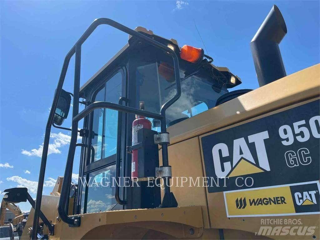 CAT 950GC لوادر بعجل