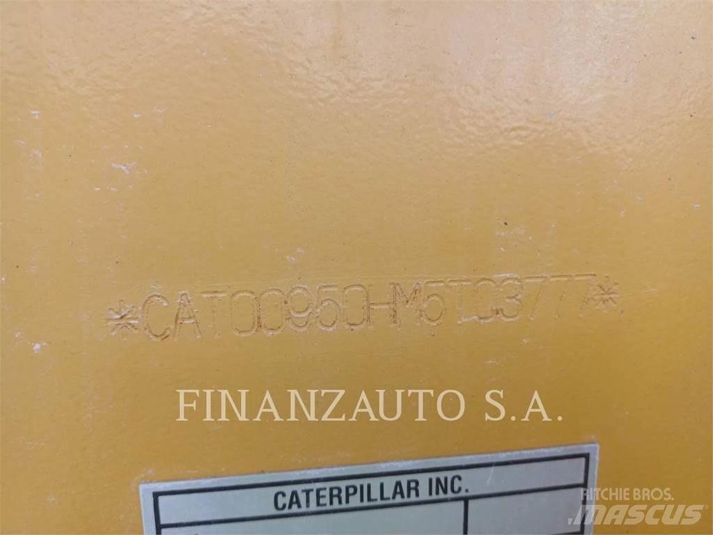 CAT 950GC لوادر بعجل
