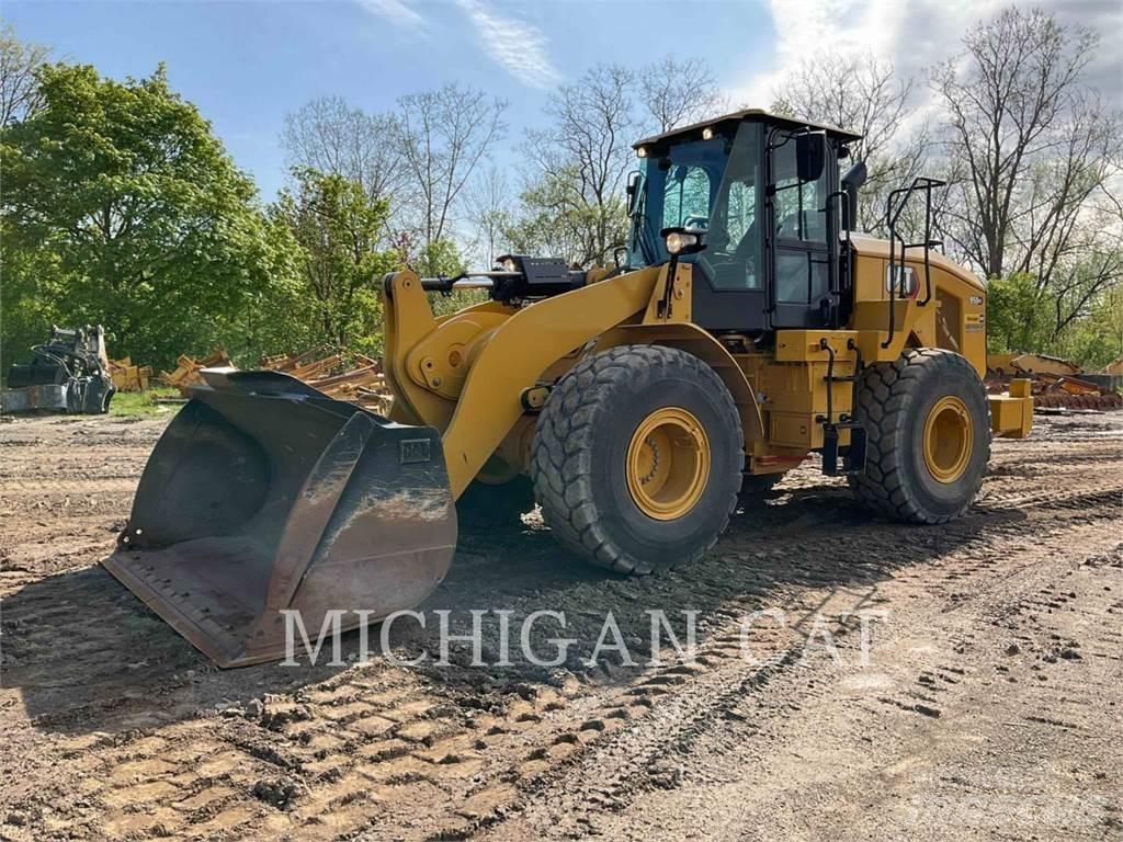 CAT 950GC لوادر بعجل