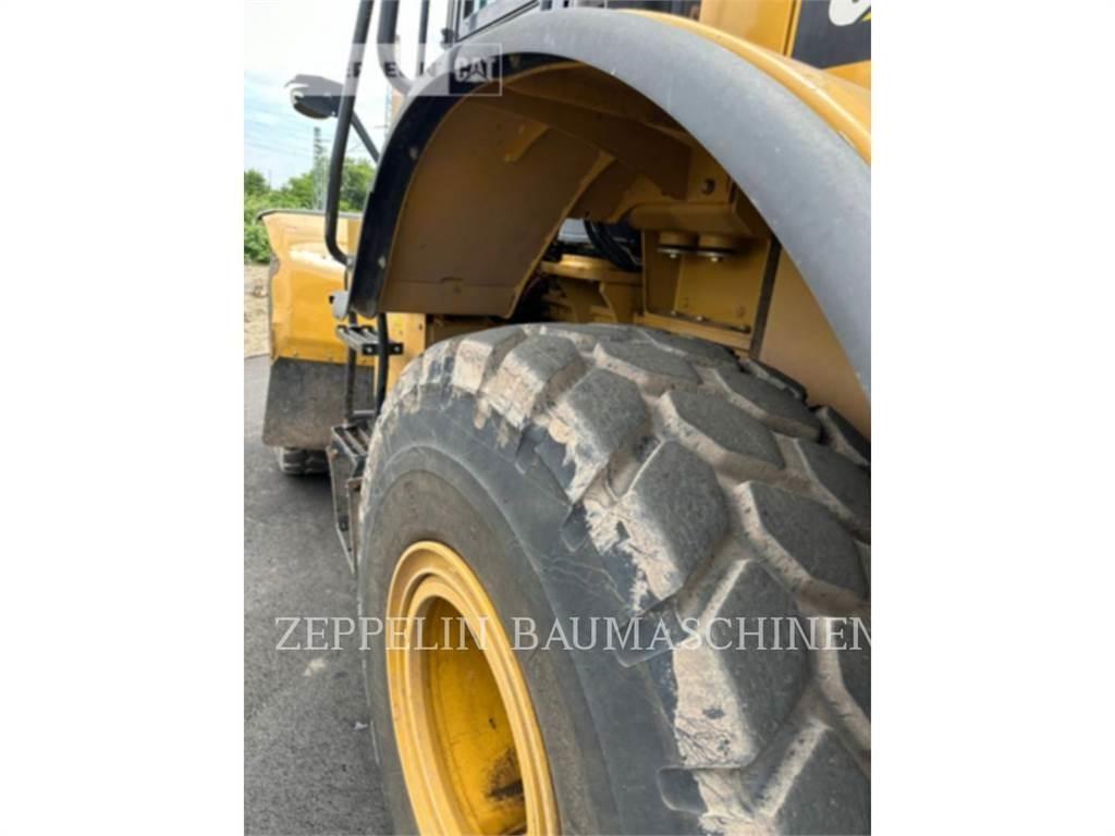 CAT 950GC لوادر بعجل