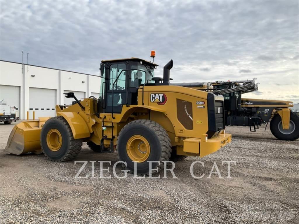 CAT 950GC لوادر بعجل