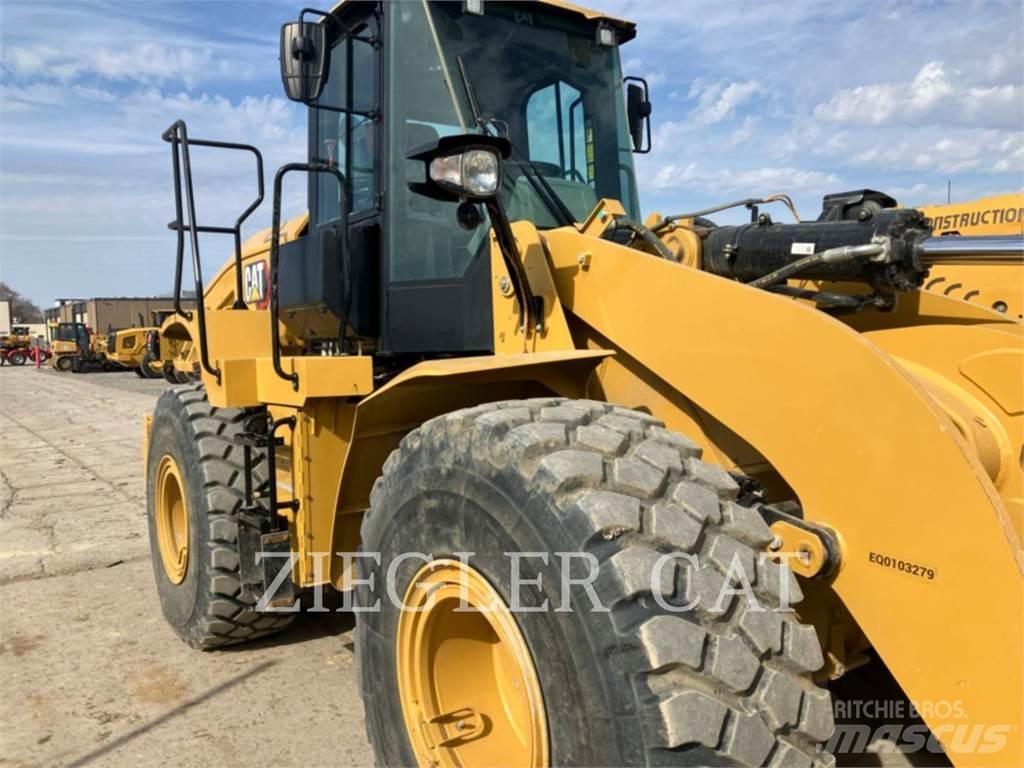 CAT 950GC لوادر بعجل