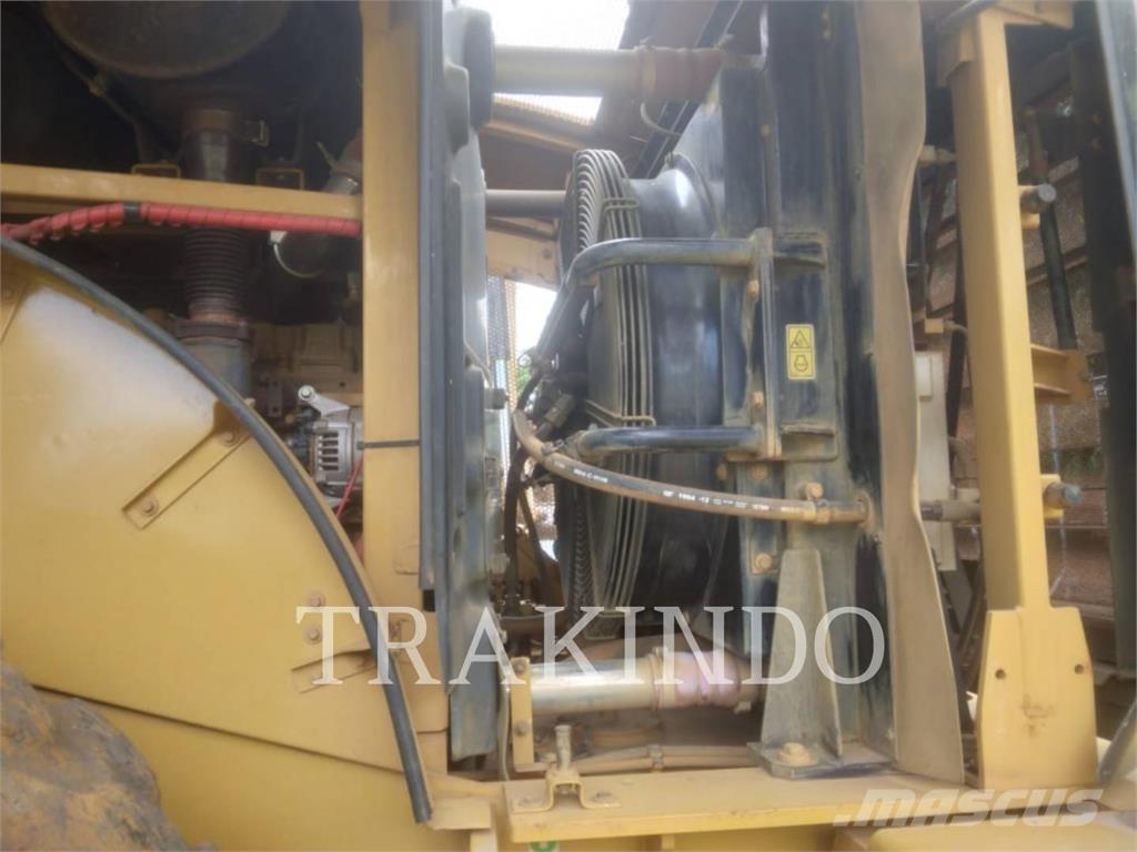 CAT 950GC لوادر بعجل