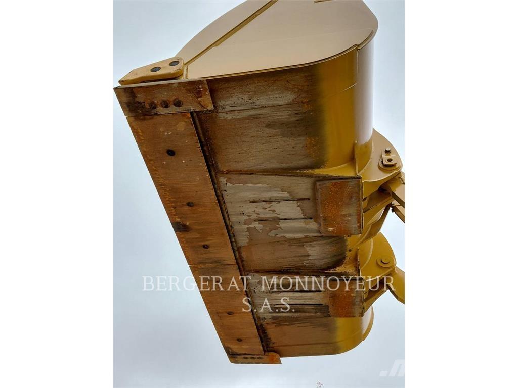 CAT 950GC لوادر بعجل