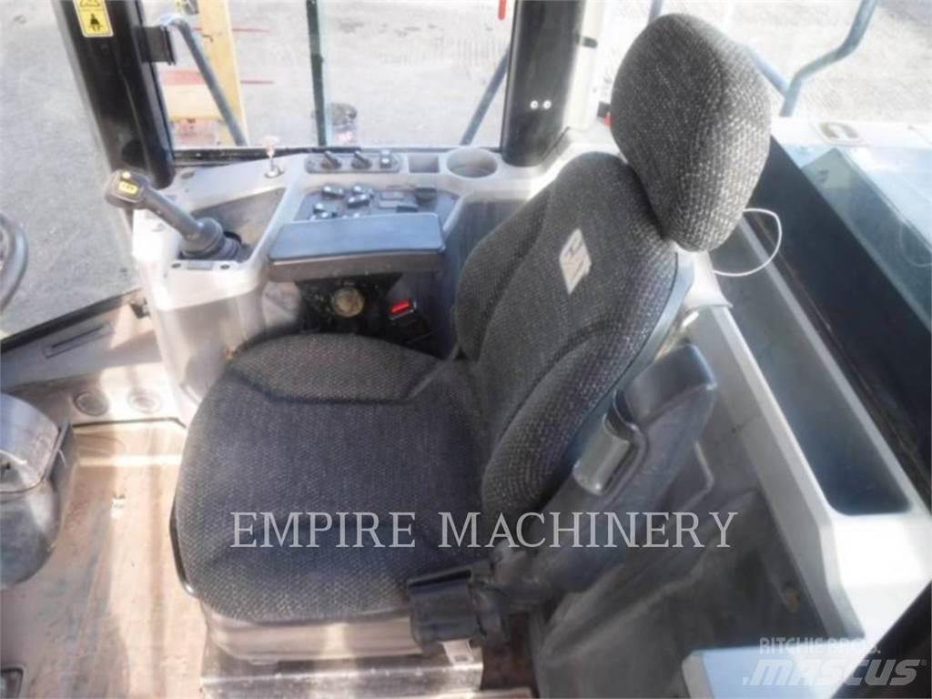 CAT 950GC FC لوادر بعجل
