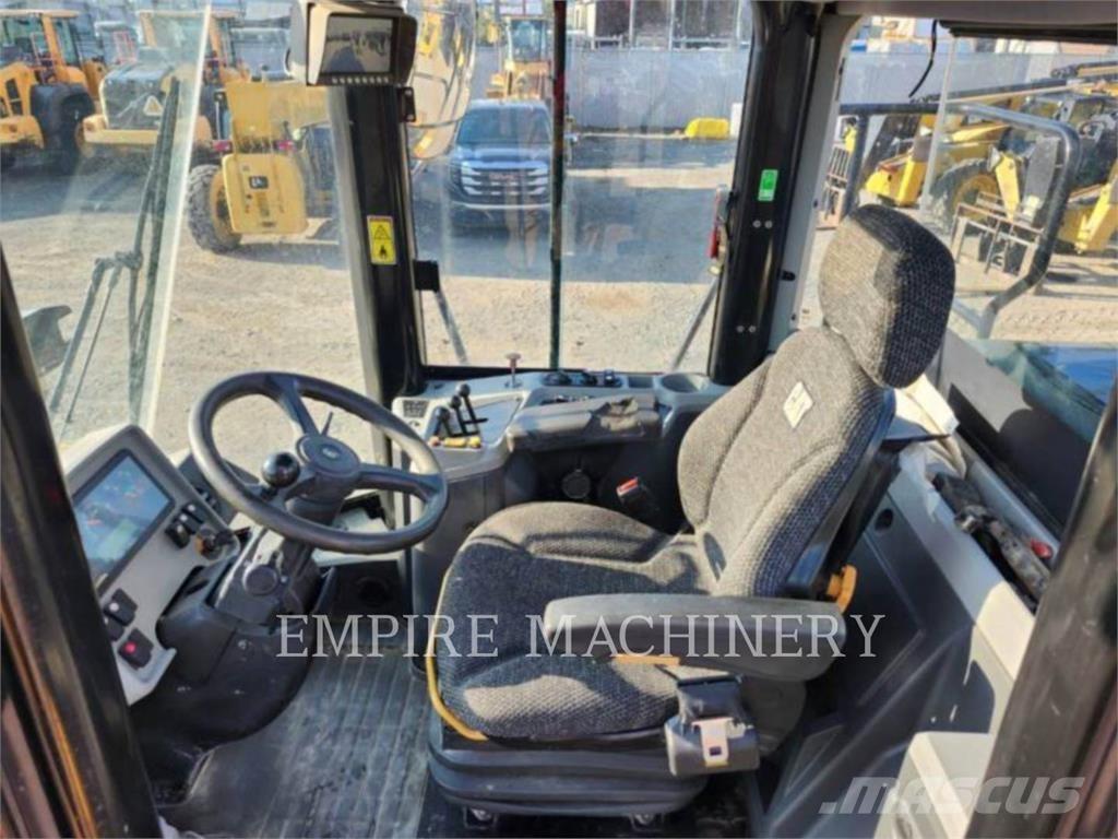 CAT 950GC FC لوادر بعجل