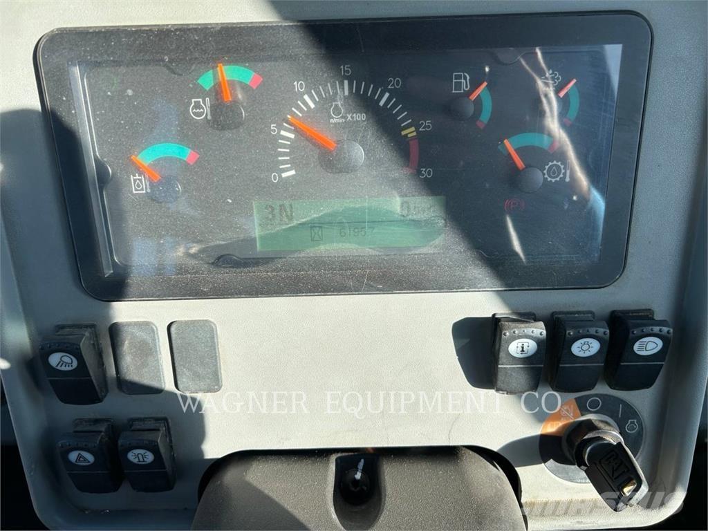 CAT 950GC FC لوادر بعجل