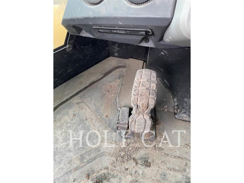 CAT 950GC QC لوادر بعجل