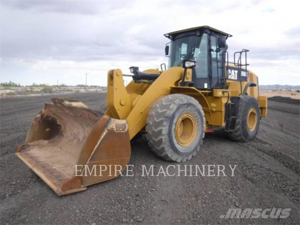 CAT 950K لوادر بعجل